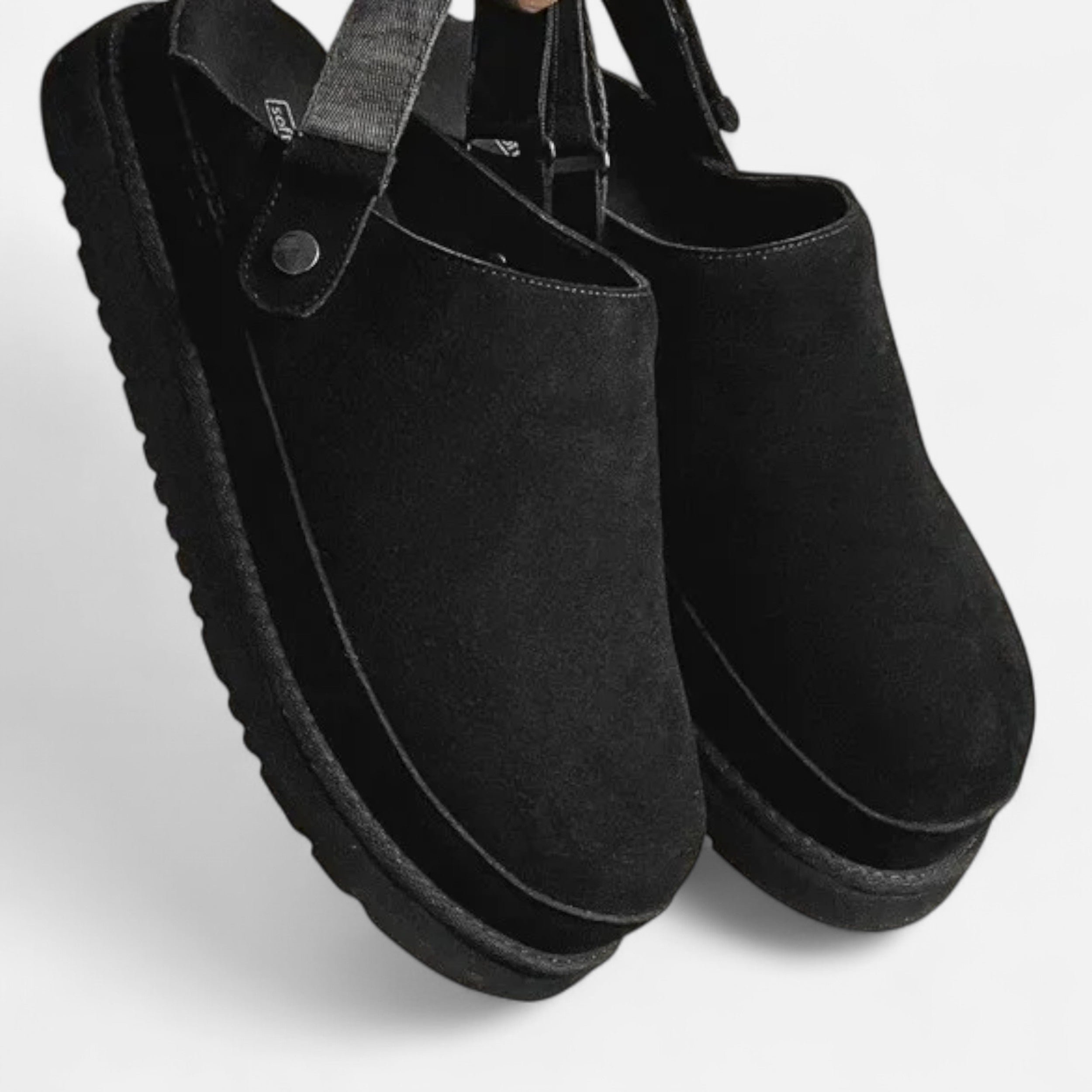 Women's Leather slippers with thick soles